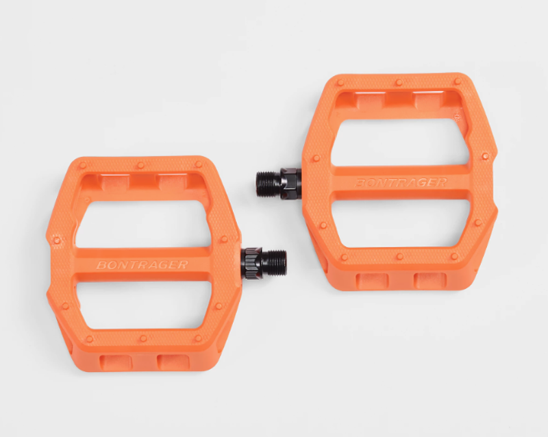 Bontrager Line Comp Flat Pedal Set in Roarange-2